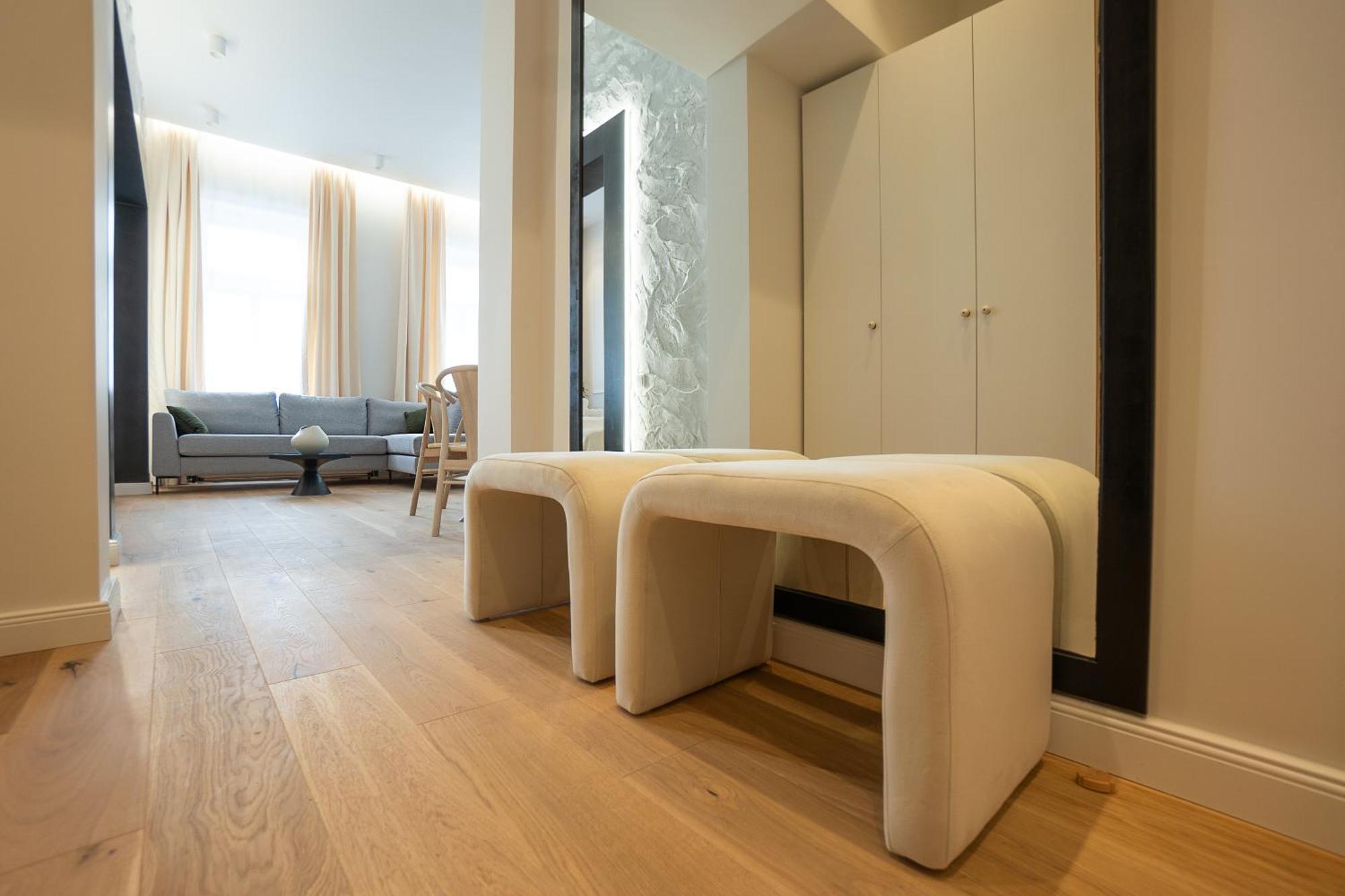 Brand-new 2-room With A King Size Bed Appartement *